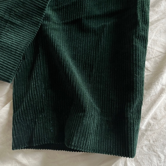 & Other Stories wide wale forest green corduroy pants - Picture 11 of 11